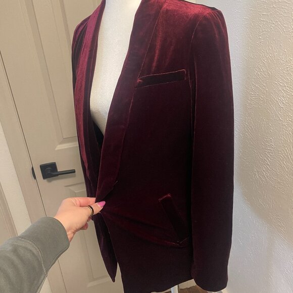 Lauren Conrad Runway Velvet Open Front Blazer - Size 4 - Picture 2 of 9